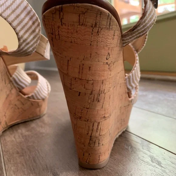 Chinese Laundry 5” cork wedge heels - size 8 - Picture 11 of 16